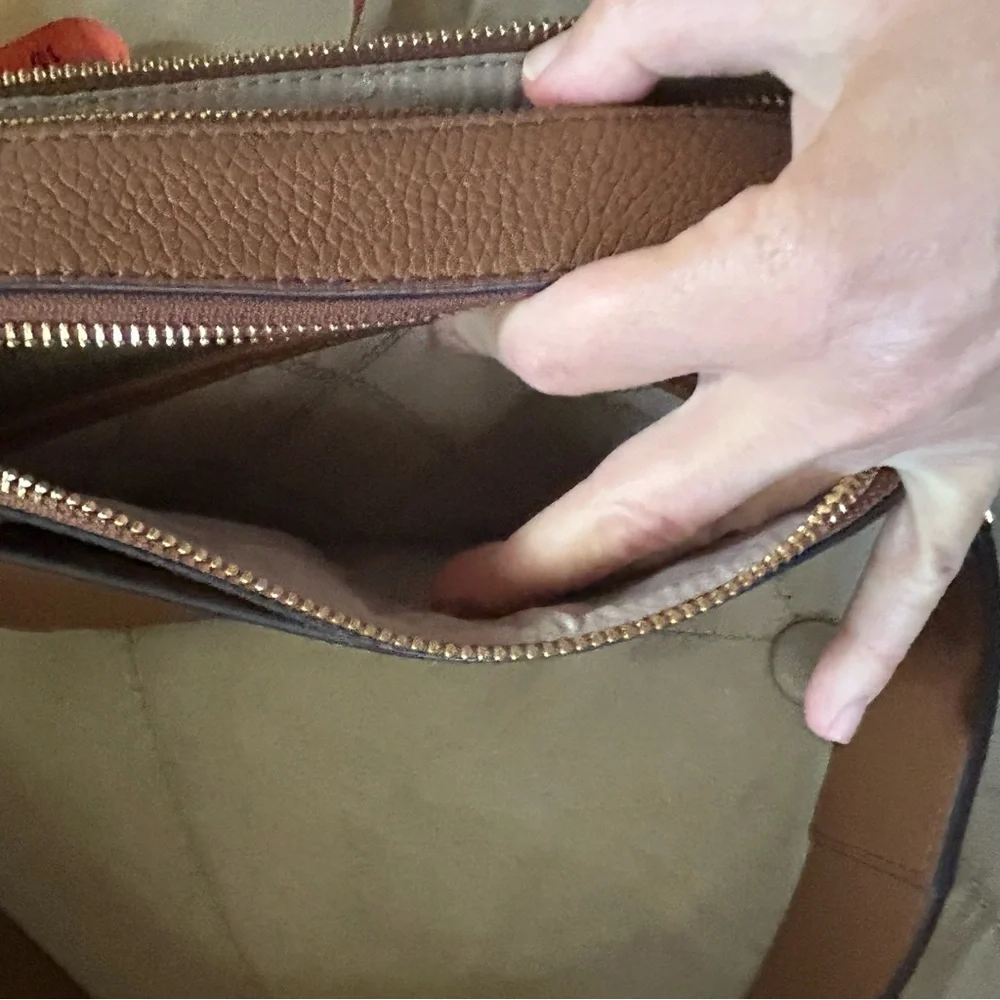 Michael Kors Jet Set Small Double Zip Camera Bag Studded Leather Purse Bag - Picture 8 of 8